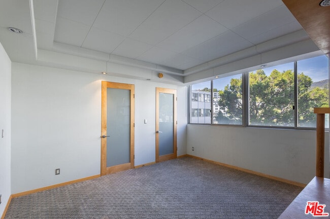 Building Photo - 17366 Sunset Blvd