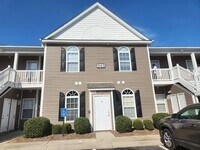 Building Photo - 943 Algonquin Dr