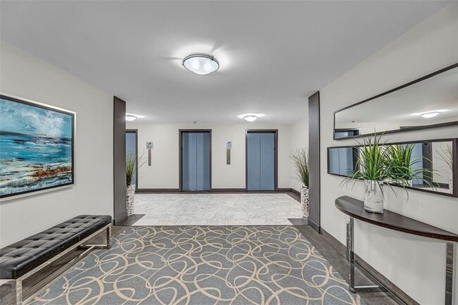 Building Photo - 3015 N Ocean Blvd