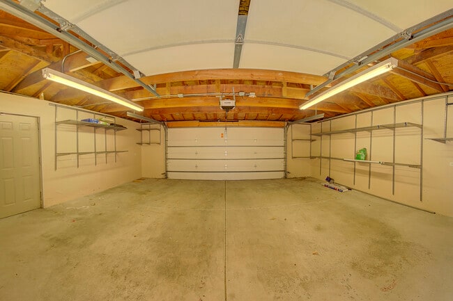 Building Photo - 4310 S Sawyer Ave