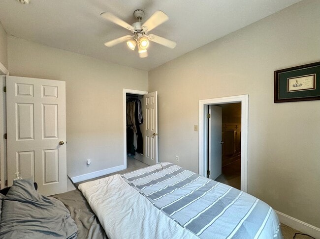 Building Photo - Charming 3 Bed/2 Full Bath in Columbia Tus...