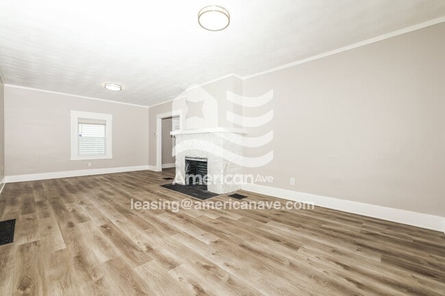 Building Photo - 324 Pointview Ave