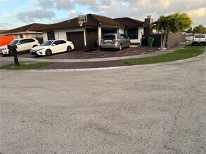 Building Photo - 14880 SW 56th Terrace