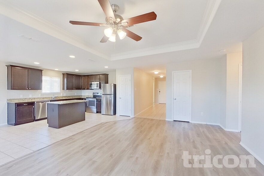 Building Photo - 1704 Abby Creek Dr