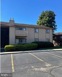 Building Photo - 1001 Woodhollow Dr