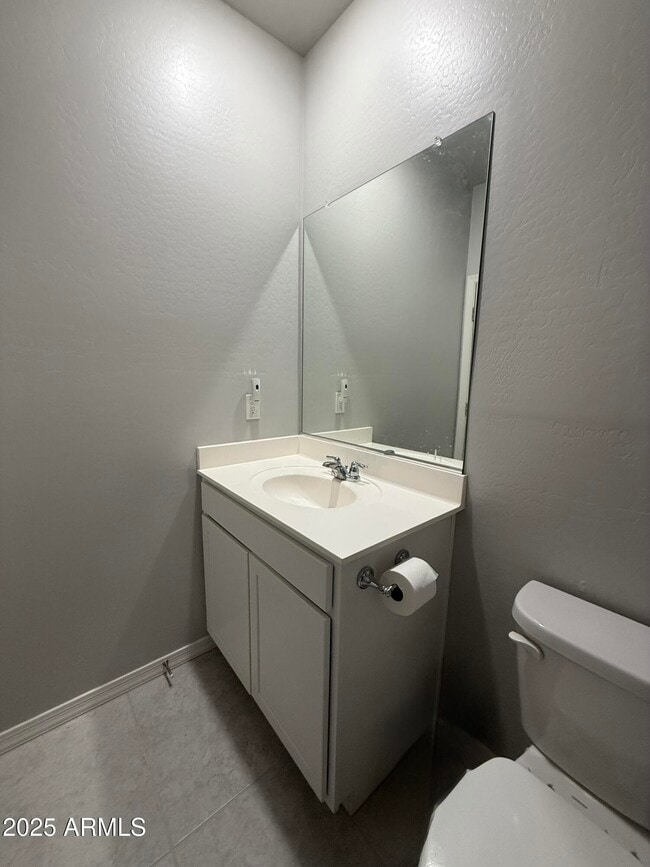 Building Photo - 6014 E Helios Dr