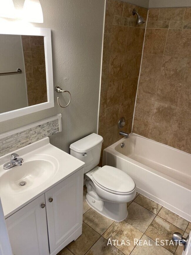 Building Photo - 851 S Uravan Ct