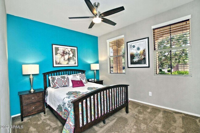 Building Photo - 4394 N Hummingbird Dr