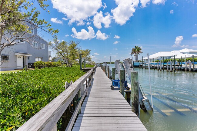 Building Photo - 2488 Harbour Cove Dr