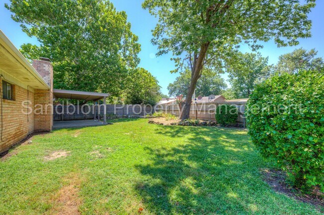 Building Photo - 7510 E 53rd Pl