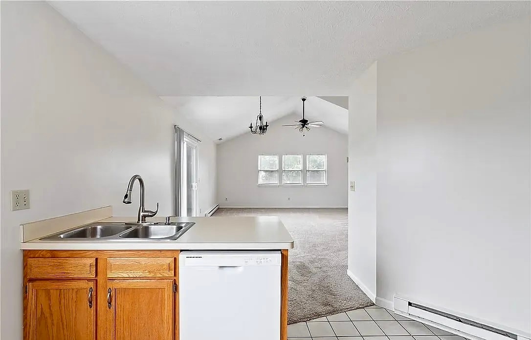 Building Photo - 2012 Rolling Meadows Ln