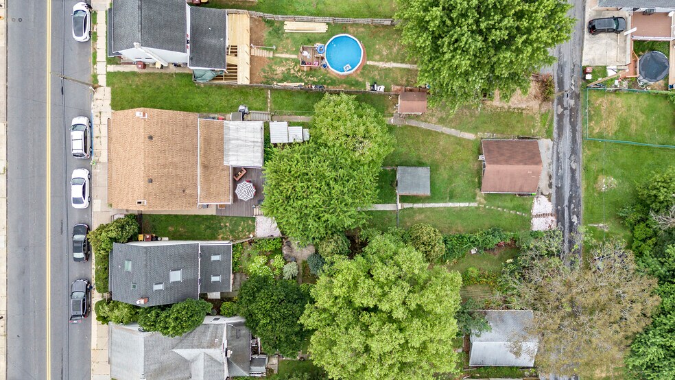 Building Photo - 2221 N 1st Ave