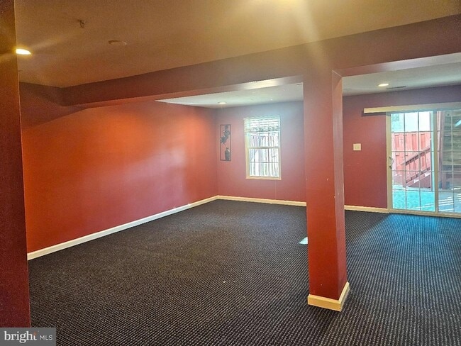 Building Photo - 3315 Hollow Ct