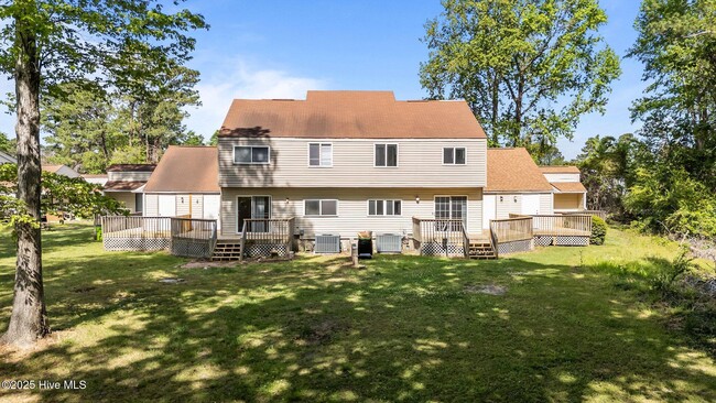 Building Photo - 125 Pirates Rd