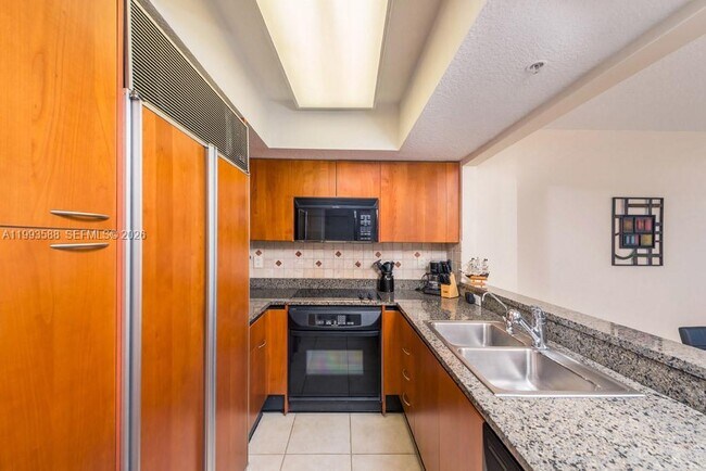 Building Photo - 1500 Ocean Dr