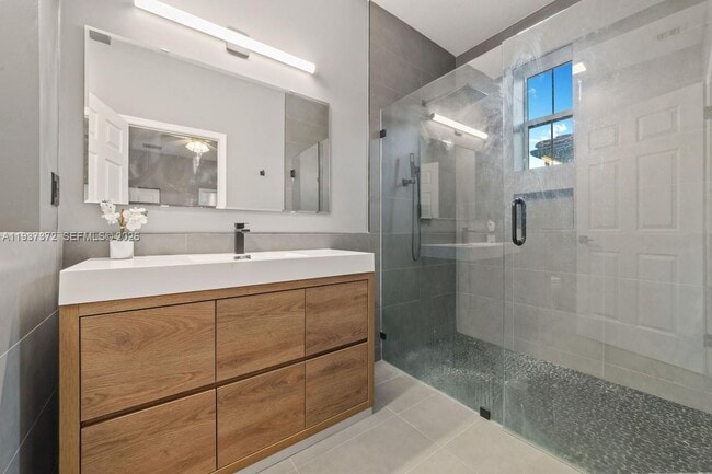 Building Photo - 1228 SW 147th Ave