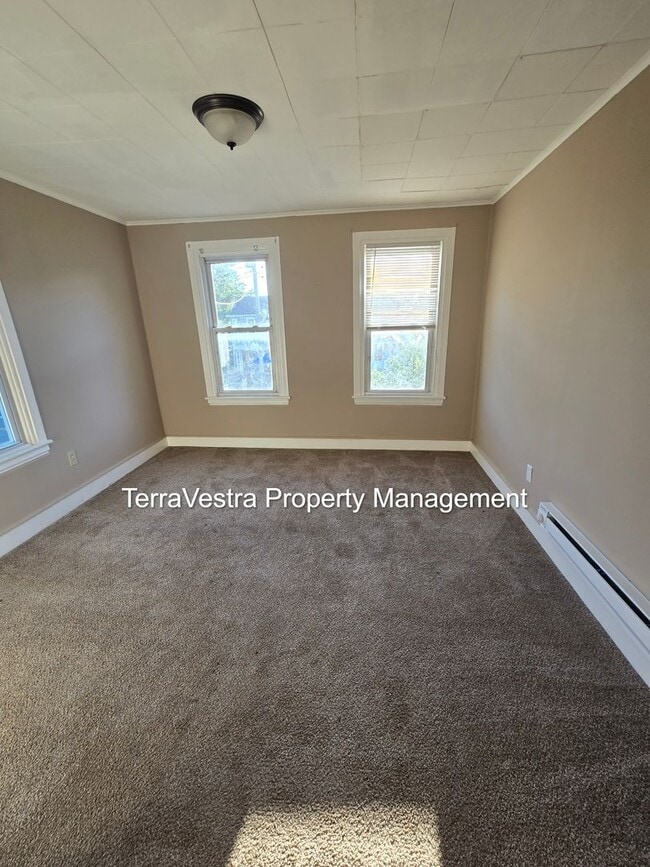 Building Photo - Single Family in Millville!