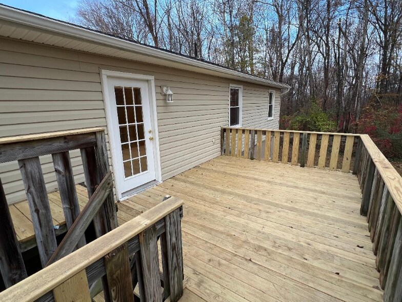 Building Photo - 4525 Greenfield Dr