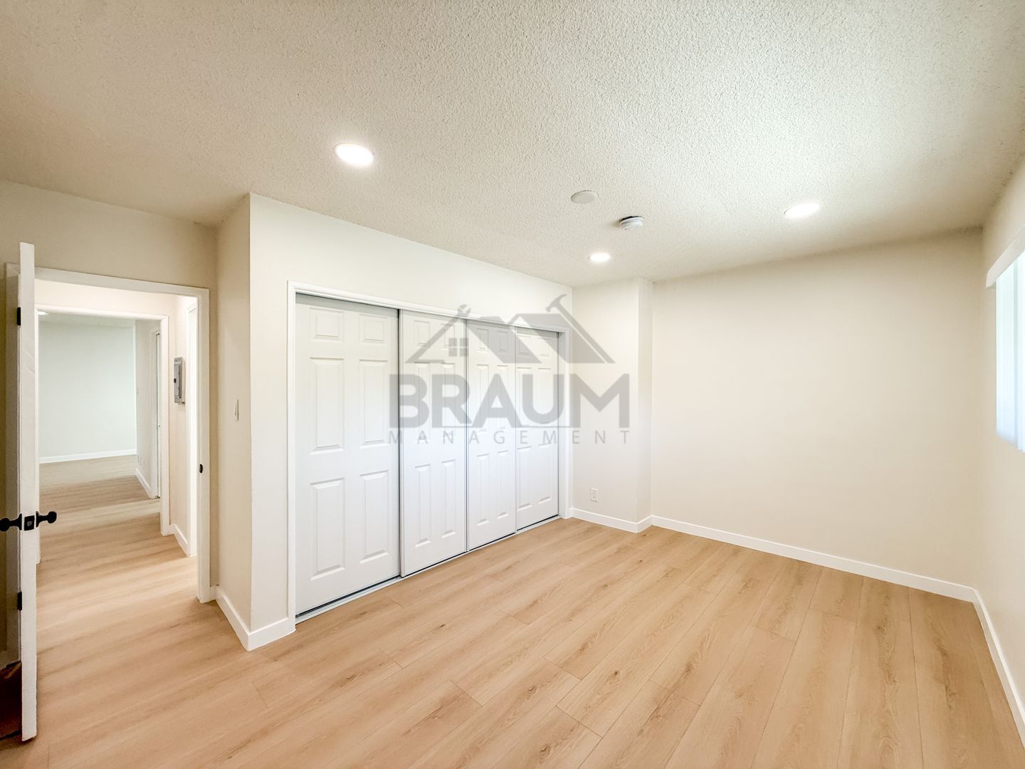 Building Photo - 13129 Oxnard St