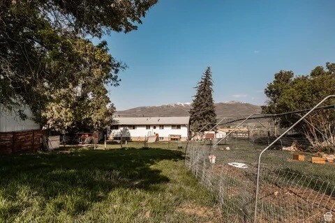 Building Photo - 1455 S Hoytsville Rd