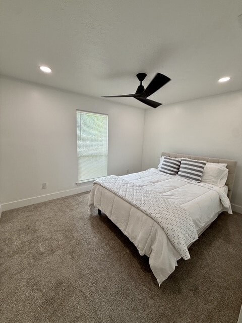 Building Photo - 3419 Southdown Dr