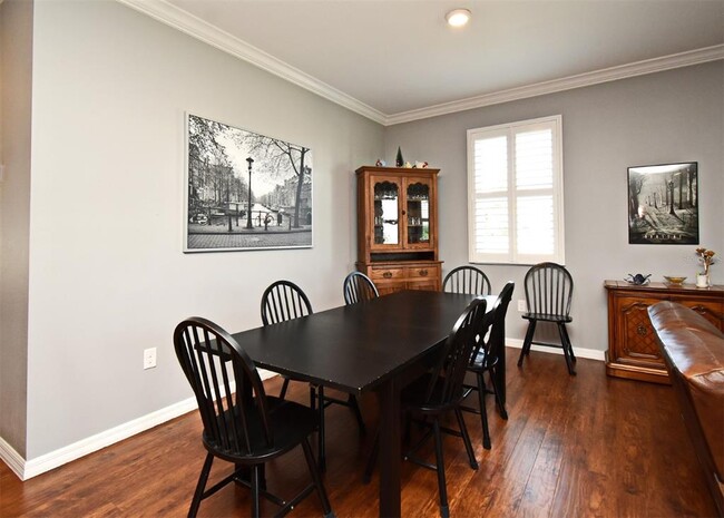 Building Photo - 11235 Wishing Well Ln