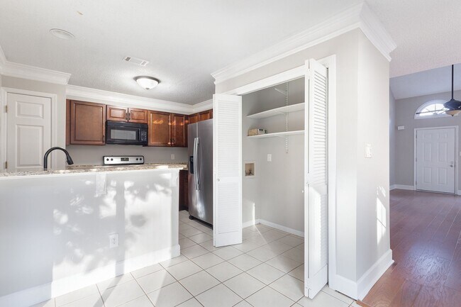 Building Photo - Charming East Cobb Home in Quiet Cul-de-Sac – Updated, Spacious & Great Schools!