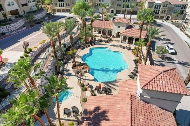 Building Photo - 2555 Hampton Rd