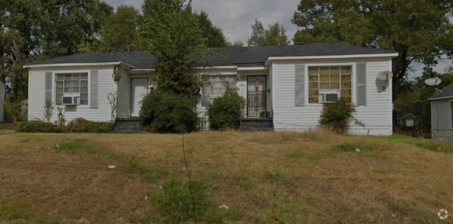Building Photo - 3636 Ninock St