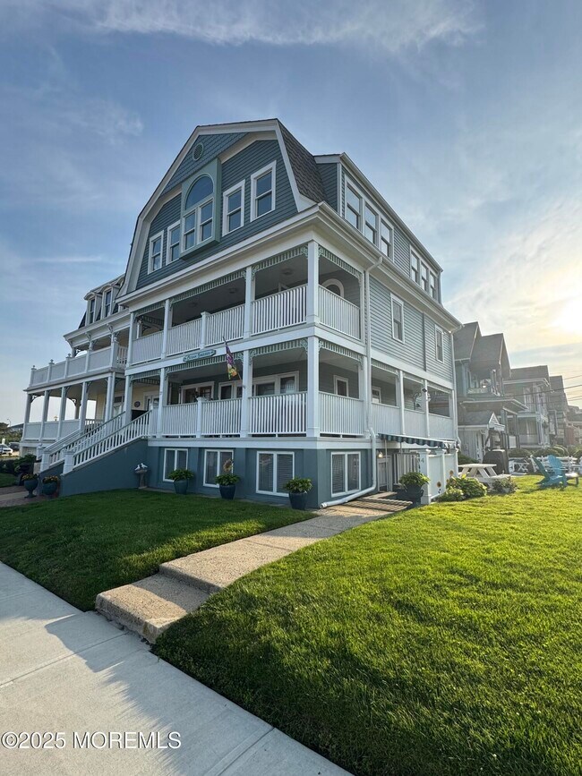 Building Photo - 27 Ocean Ave