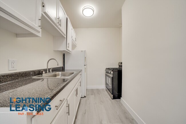 Primary Photo - 1518 Wilton Pl