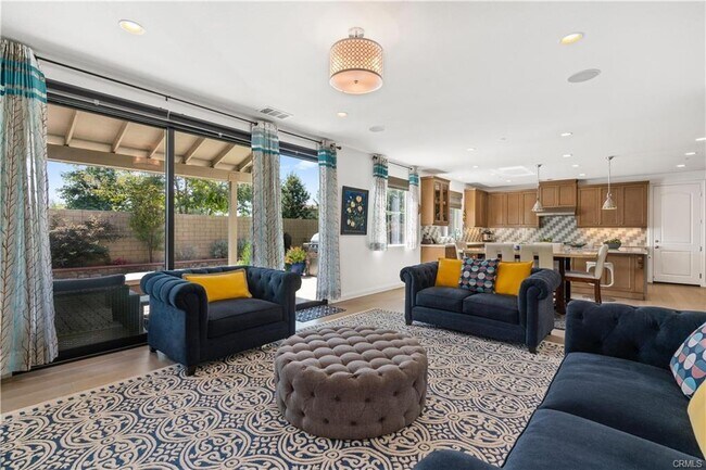 Building Photo - 109 Sabiosa