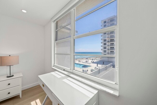 Building Photo - 4505 S Ocean Blvd