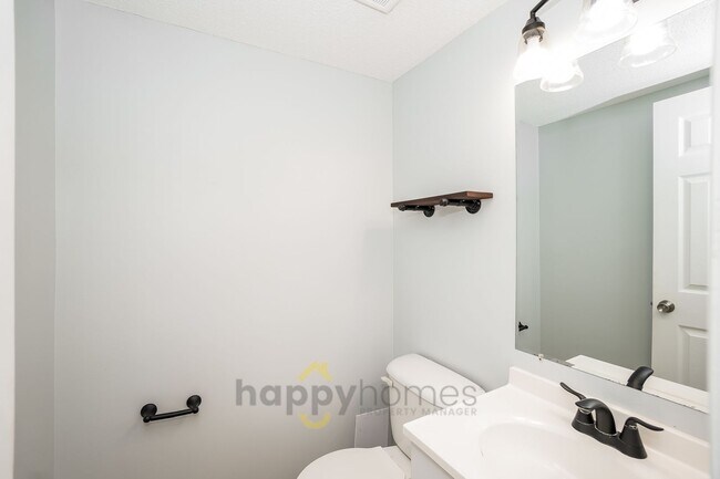 Building Photo - 2 Bed 1.5 Bath in Mepkin Place of West Ashley