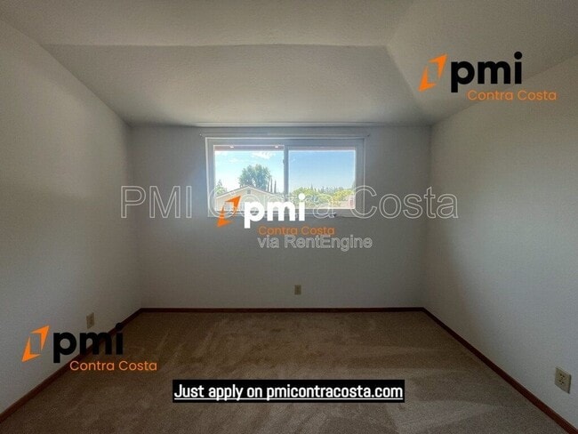 Building Photo - 2850 St Denis Dr