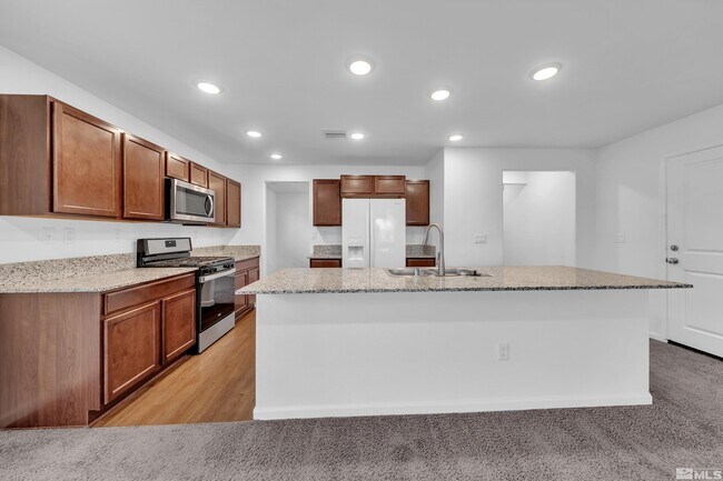 Building Photo - 698 Valmy Dr