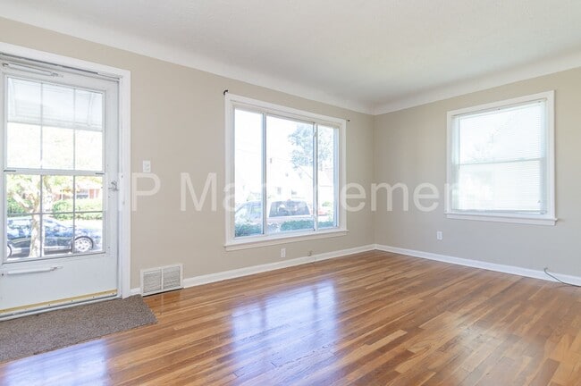 Building Photo - 14209 Emery Ave