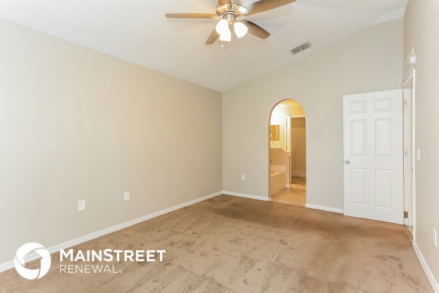 Building Photo - 3214 Garden Acres Ct E
