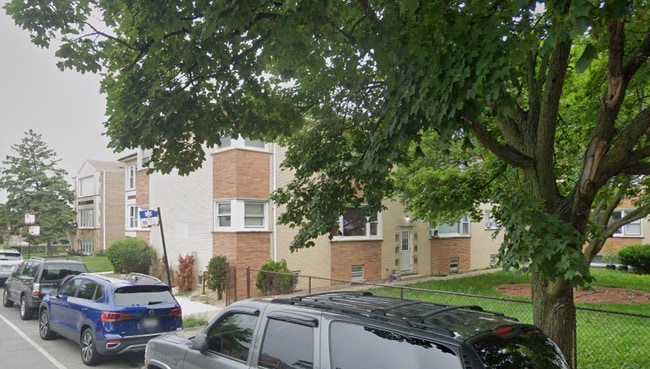 Building Photo - 4444 W 59th St