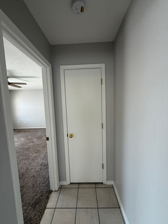 Building Photo - 10601 Rio Del Sole Ct NW