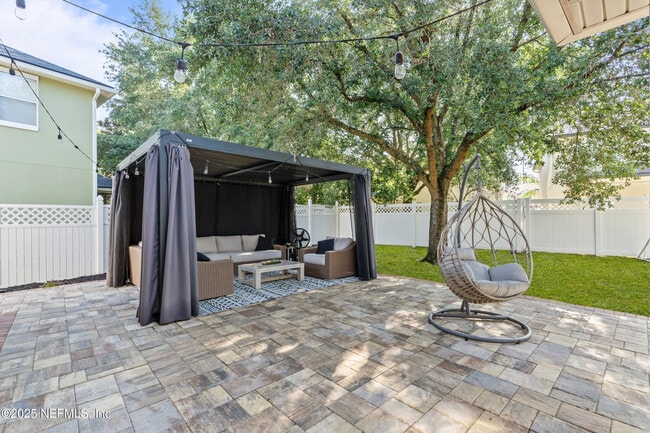 Building Photo - 503 Candlebark Dr