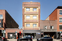 Building Photo - 1555 N Milwaukee Ave