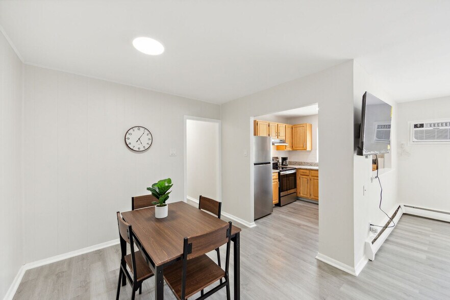 Building Photo - 412 Wharton Dr