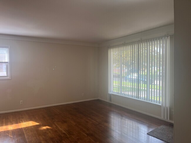 Building Photo - 47304 Jeffry