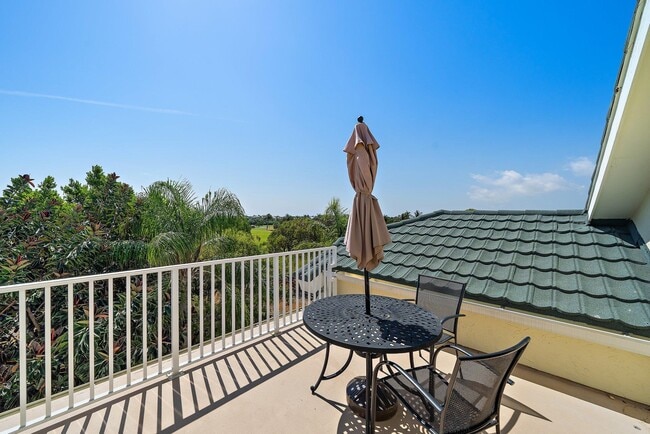 Building Photo - 860 Bella Vista Ct S