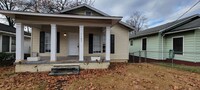 Building Photo - A charming 3-bedroom, 1.5-bathroom ( Pictu...