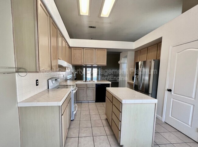 Building Photo - 3698 Judy Ave