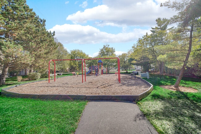 Building Photo - 522 W Happfield Dr