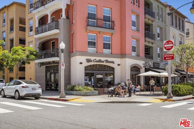 Building Photo - 13200 Pacific Promenade