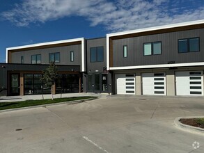 Building Photo - Modern 1BD 1 BA Condo in Boulder - Availab...